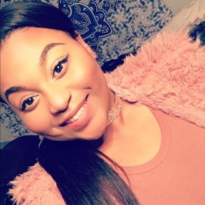 Meet your Posher, Michaela